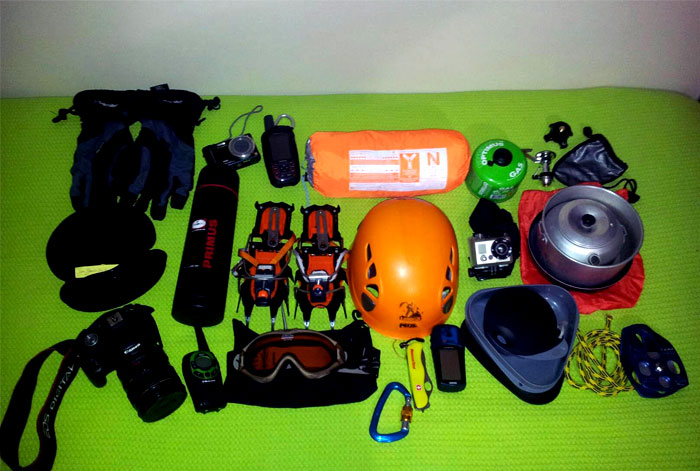防護設備，登山設備標準