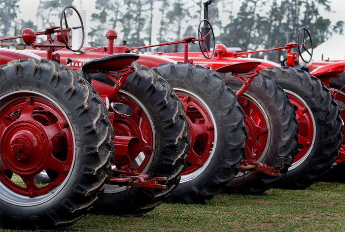 Reifennormen für die Gummi- und Kunststoffindustrie, Reifen, landwirtschaftliche Fahrzeuge und andere Maschinen