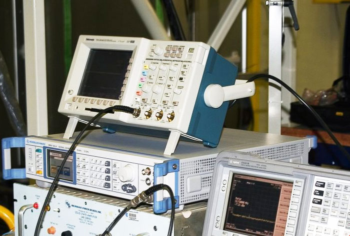 Emission Tests with Conductivity